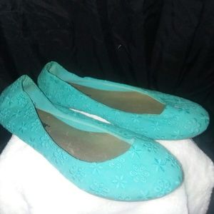 Chic Bright Blue Flats with Flowers